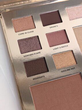New ICONIC LONDON Heat of the Moment Face & Eye Palette